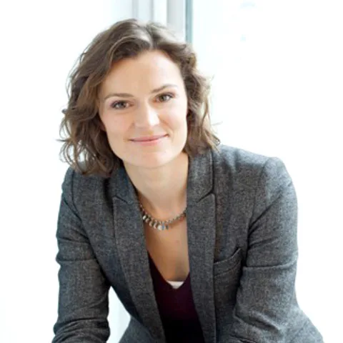 Porträt von Christine Wank